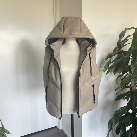 NEW women’s Leather oversized puffer leather vest hood SM / M - Picture 6 of 14